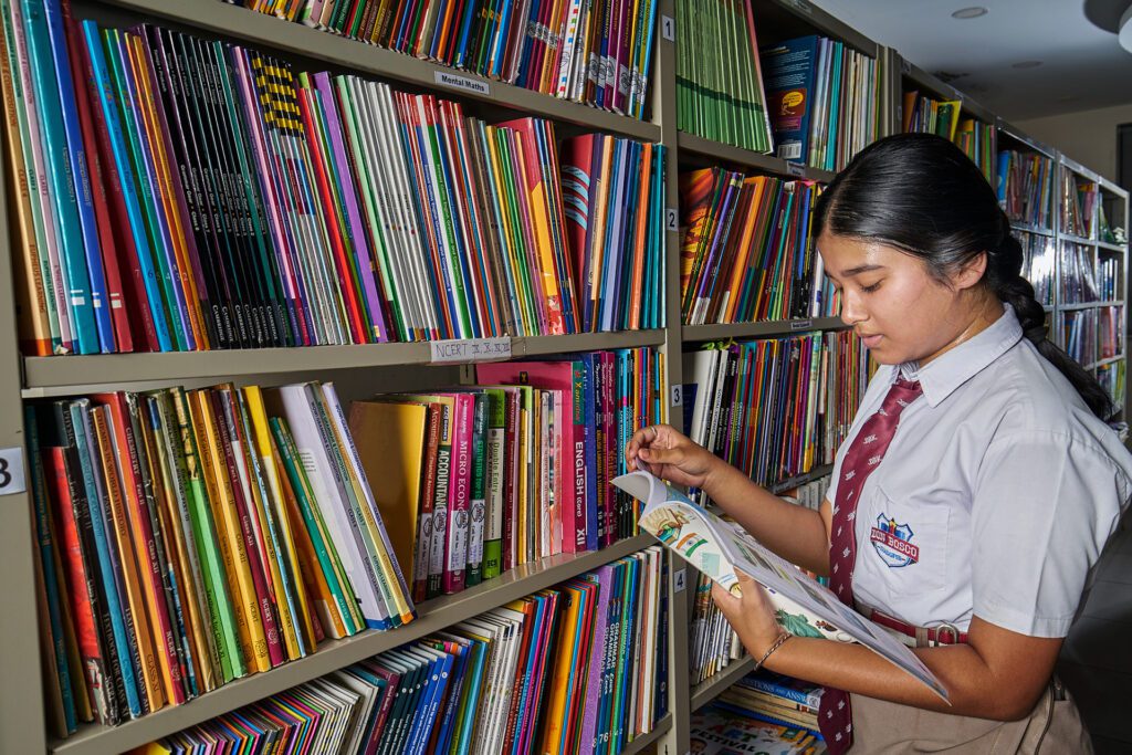 Commercial photographer in Kolkata capturing lifestyle photography