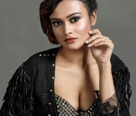 Commercial photographer in Kolkata capturing model photography